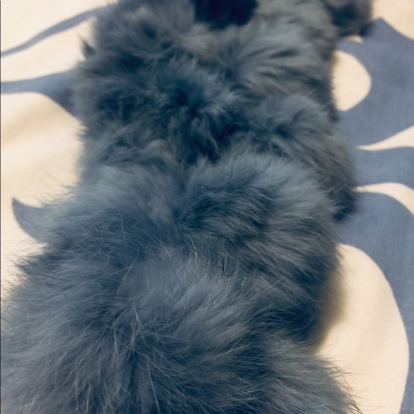 Fur Scarf - Picture 4 of 5